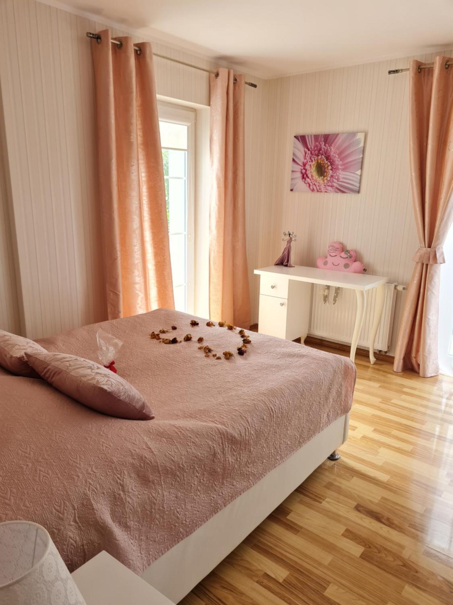 Willa Roza Wiatrow Dziwnówek Exteriér fotografie